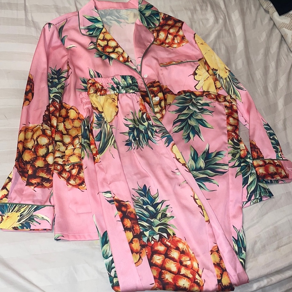 Two piece set